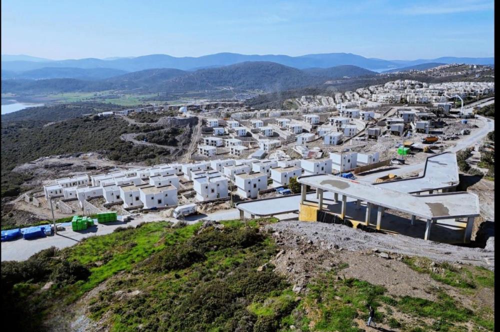 Milas Bogaziçi muhtesem deniz manzaralı satılık imarlı arsa