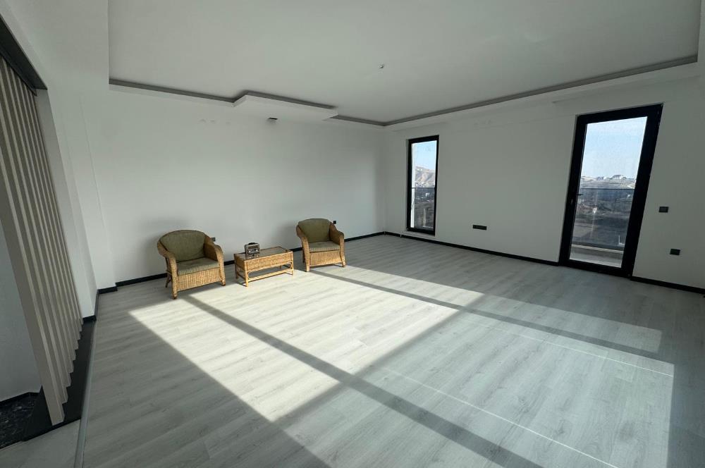 BAĞLUM SATILIK LÜKS İKİZ VİLLA – 7+1 – 425 M² 