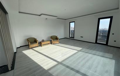 BAĞLUM’DA İSKANLI 7+1 LÜKS İKİZ VİLLA – 600 M² ARSA PAYI – 425 M² KULLANIM