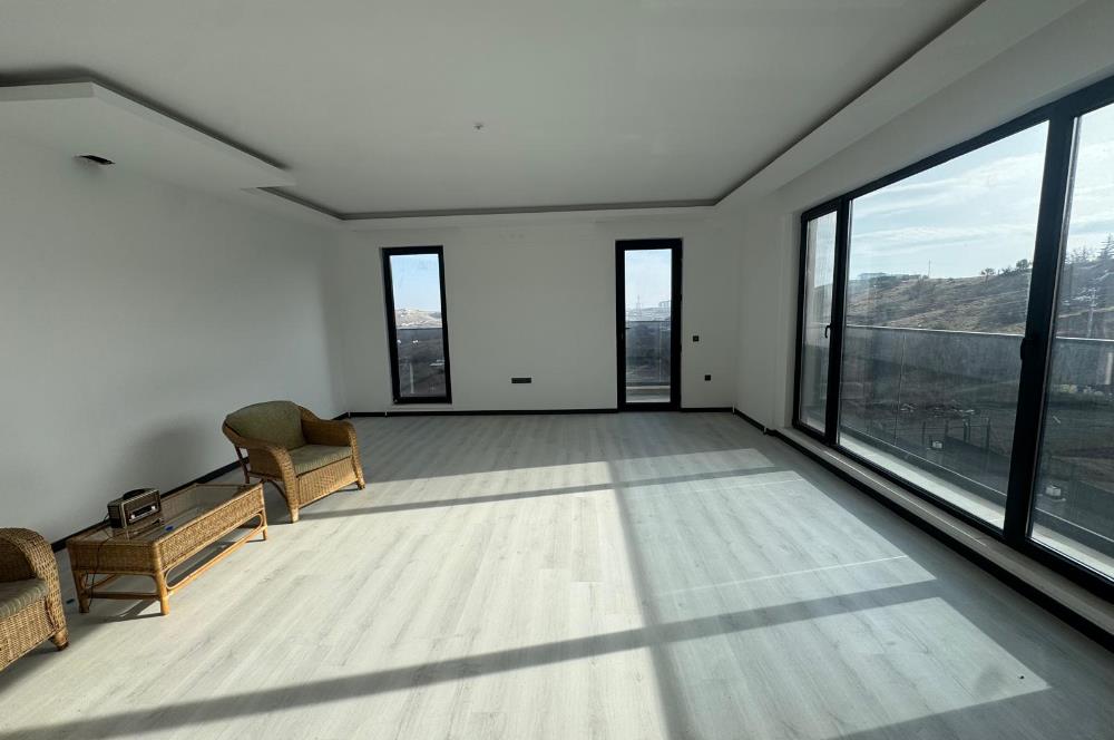 BAĞLUM SATILIK LÜKS İKİZ VİLLA – 7+1 – 425 M² 