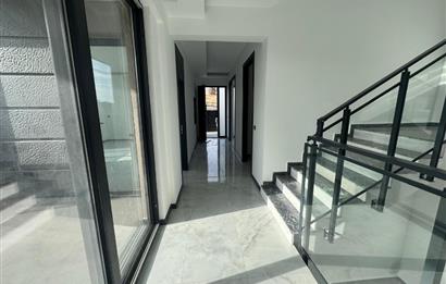 BAĞLUM SATILIK LÜKS İKİZ VİLLA – 7+1 – 425 M² 