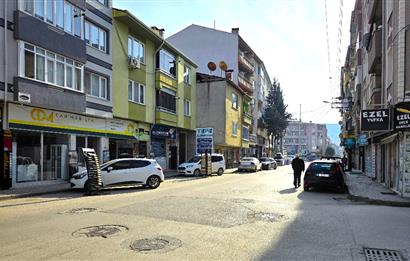 C21 Cius; İşlek Caddeye Cephe Satılık Dükkan