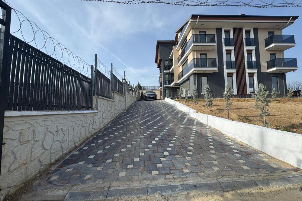 BAĞLUM’DA İSKANLI 7+1 LÜKS İKİZ VİLLA – 600 M² ARSA PAYI – 425 M² KULLANIM