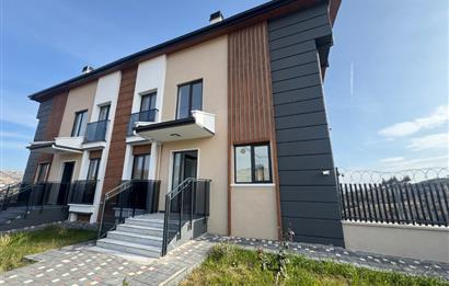 BAĞLUM’DA İSKANLI 7+1 LÜKS İKİZ VİLLA – 600 M² ARSA PAYI – 425 M² KULLANIM