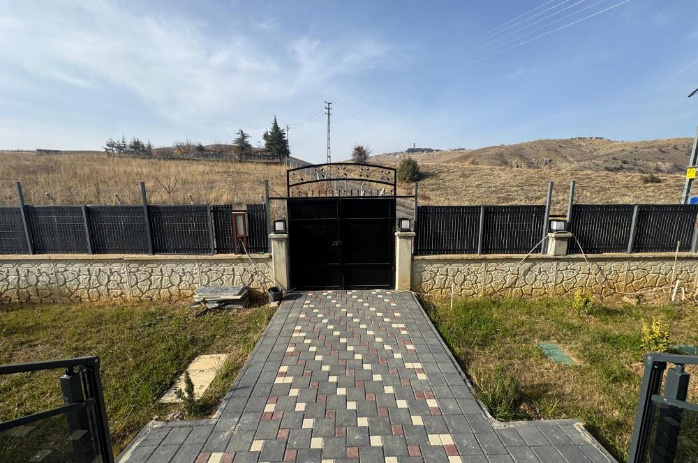 BAĞLUM SATILIK LÜKS İKİZ VİLLA – 7+1 – 425 M² 