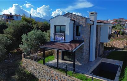 Datça Burgaz'da Satılık 3+1 Tam Müstakil Havuzlu Sıfır Villa