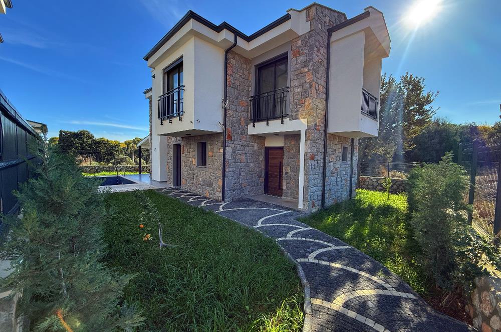 Datça Burgaz'da Satılık 3+1 Tam Müstakil Havuzlu Sıfır Villa