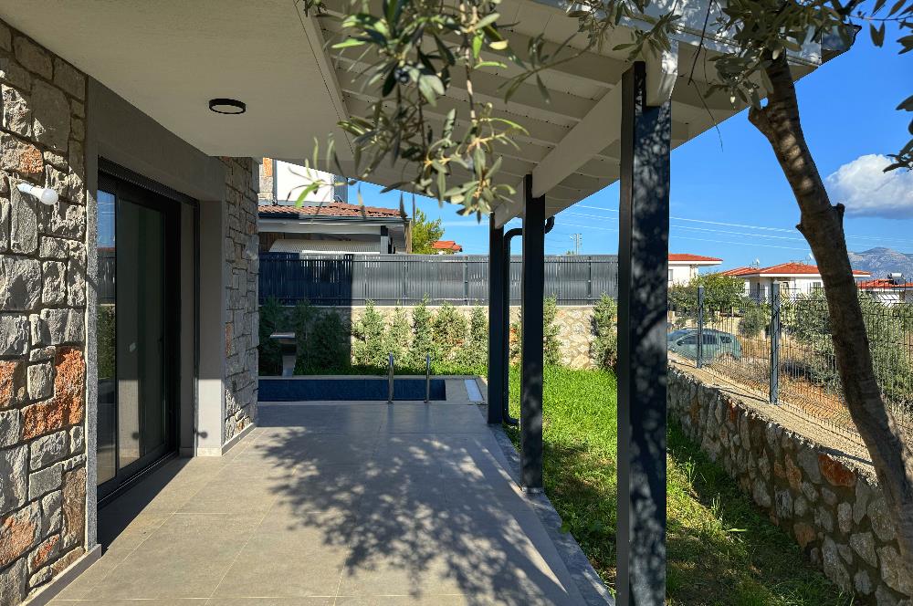 Datça Burgaz'da Satılık 3+1 Tam Müstakil Havuzlu Sıfır Villa