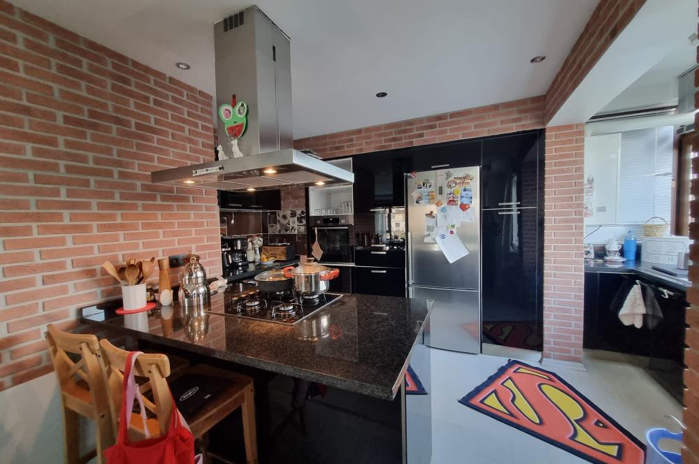 ÖVEÇLER'DE TASARIMLI SATILIK 4+1 LÜKS DUBLEKS