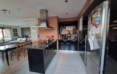 ÖVEÇLER'DE TASARIMLI SATILIK 4+1 LÜKS DUBLEKS