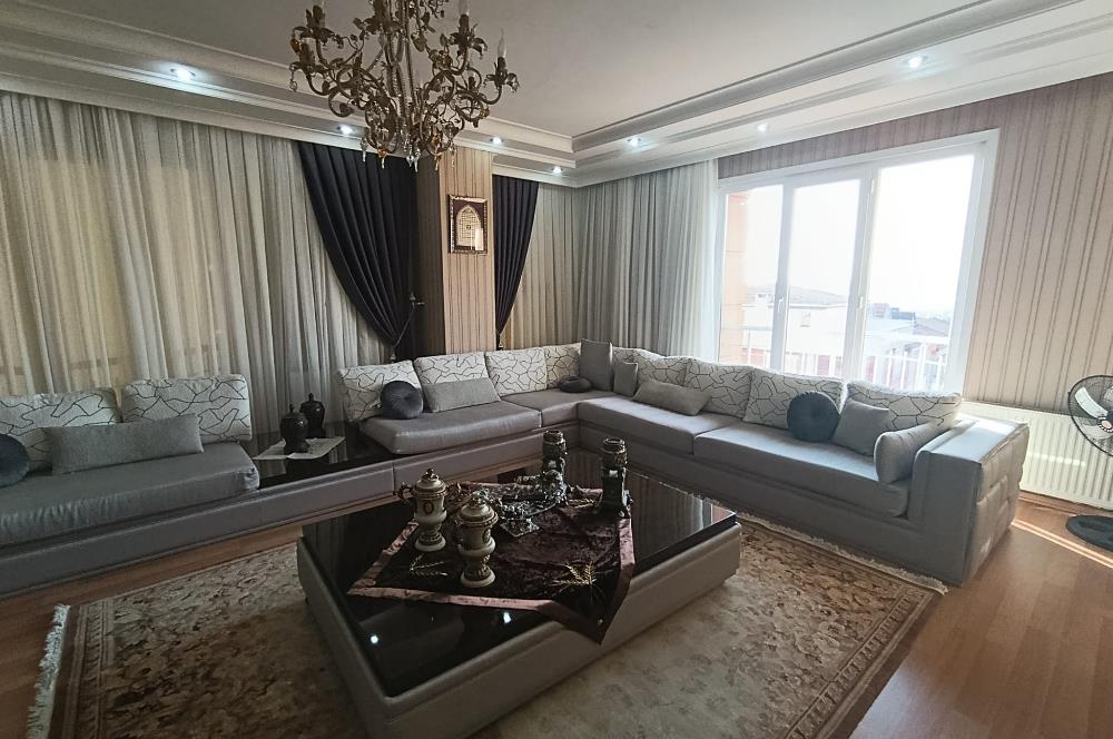 Büyükçekmece’de Deniz ve Göl Manzaralı Dubleks Daire