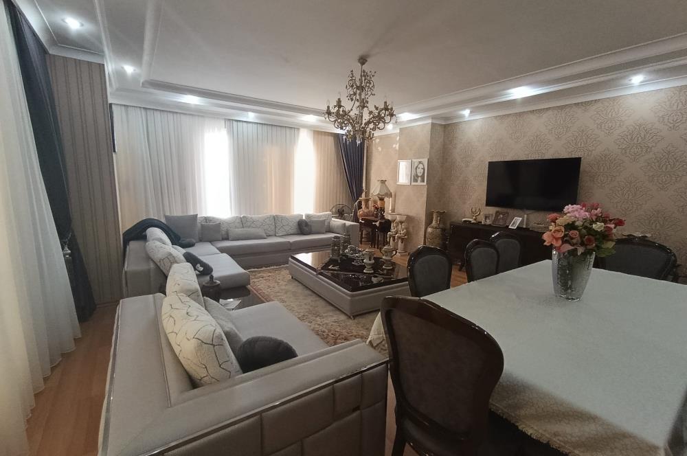 Büyükçekmece’de Deniz ve Göl Manzaralı Dubleks Daire