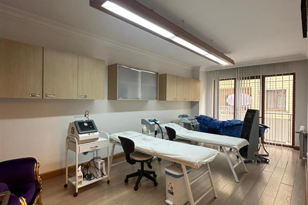 Ümraniye Çarşı'da Full Donanımlı Devren Kiralık Güzellik Merkezi