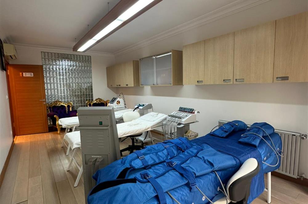 Ümraniye Çarşı'da Full Donanımlı Devren Kiralık Güzellik Merkezi