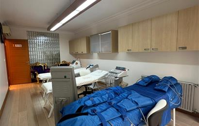 Ümraniye Çarşı'da Full Donanımlı Devren Kiralık Güzellik Merkezi