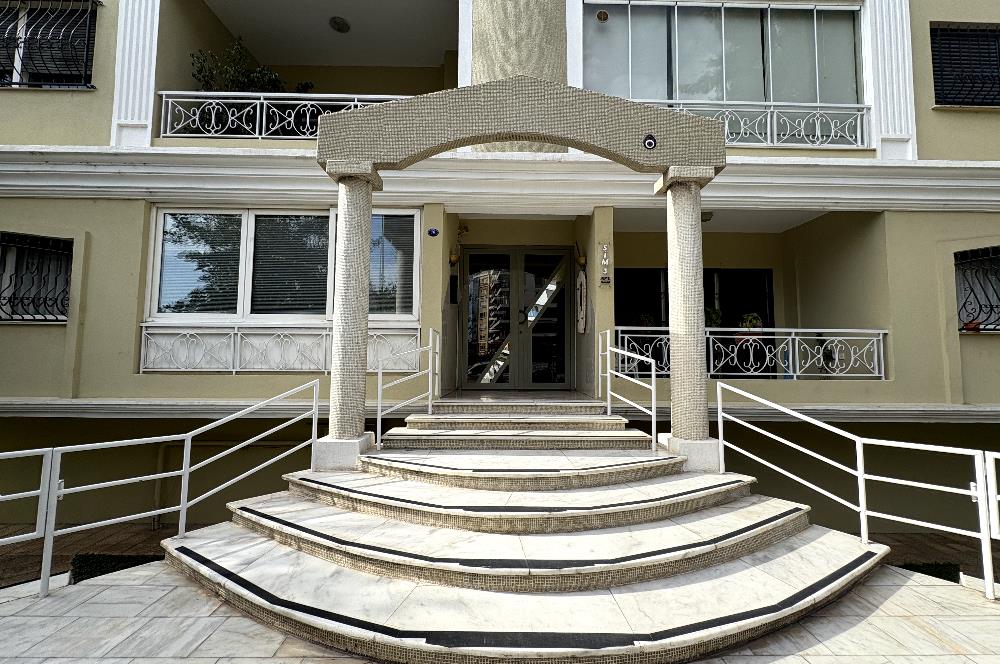 BOSTANLI NAZAN ÖNCEL CADDESİNDE (SİM 3 BLOK) 3+1 SATILIK DAİRE Favorilerime Ekle Yazdır Facebook ile paylaş