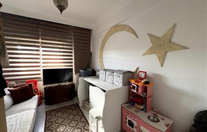 BOSTANLI NAZAN ÖNCEL CADDESİNDE (SİM 3 BLOK) 3+1 SATILIK DAİRE Favorilerime Ekle Yazdır Facebook ile paylaş