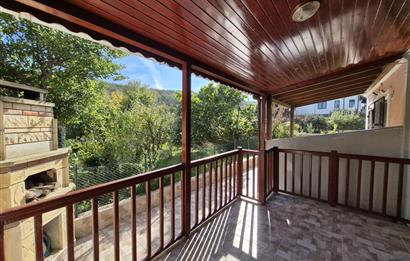 Kilyos'ta Denize Yakın 4 katlı Satılık villa