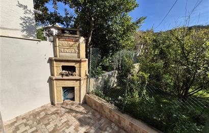 Kilyos'ta Denize Yakın 4 katlı Satılık villa