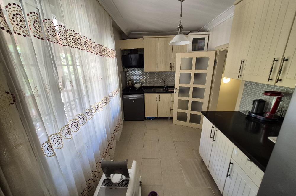 Kilyos'ta Denize Yakın 4 katlı Satılık villa