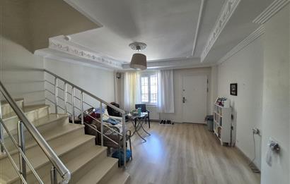 Kilyos'ta Denize Yakın 4 katlı Satılık villa