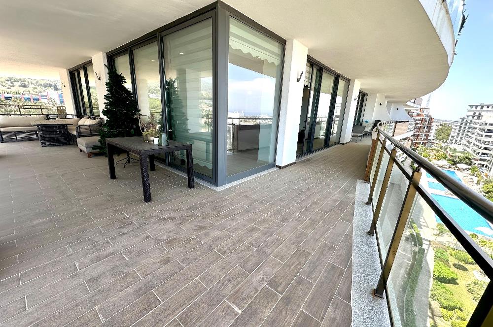 Akacan Elegance Sitesi Full Deniz ve Havuz Manzaralı 3+1 Lüks Eşyalı Kiralık Köşe Daire