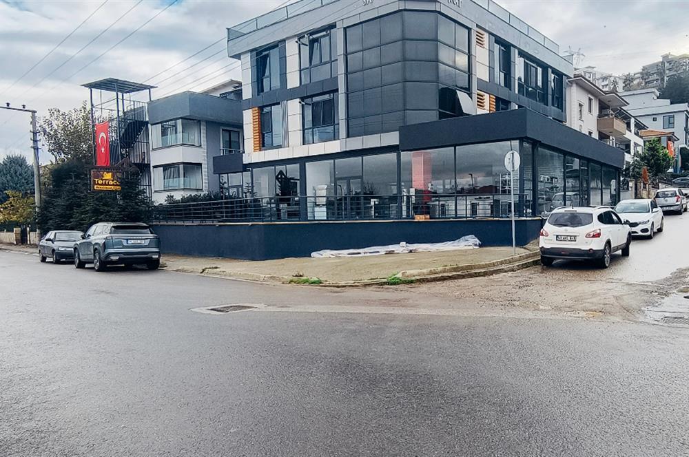 Yatırımcıya Özel /SERDİVANDA KİRACILI 520 M2 DÜKKAN