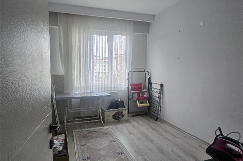 Cumhuriyet Mahallesinde 143 m² Ferah 3+1 – Sahile 5 dk, Karayoluna 1 dk!