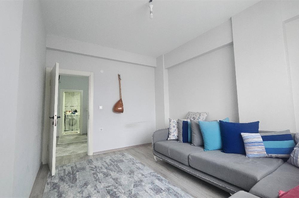 Cumhuriyet Mahallesinde 143 m² Ferah 3+1 – Sahile 5 dk, Karayoluna 1 dk!