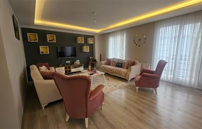 Cumhuriyet Mahallesinde 143 m² Ferah 3+1 – Sahile 5 dk, Karayoluna 1 dk!