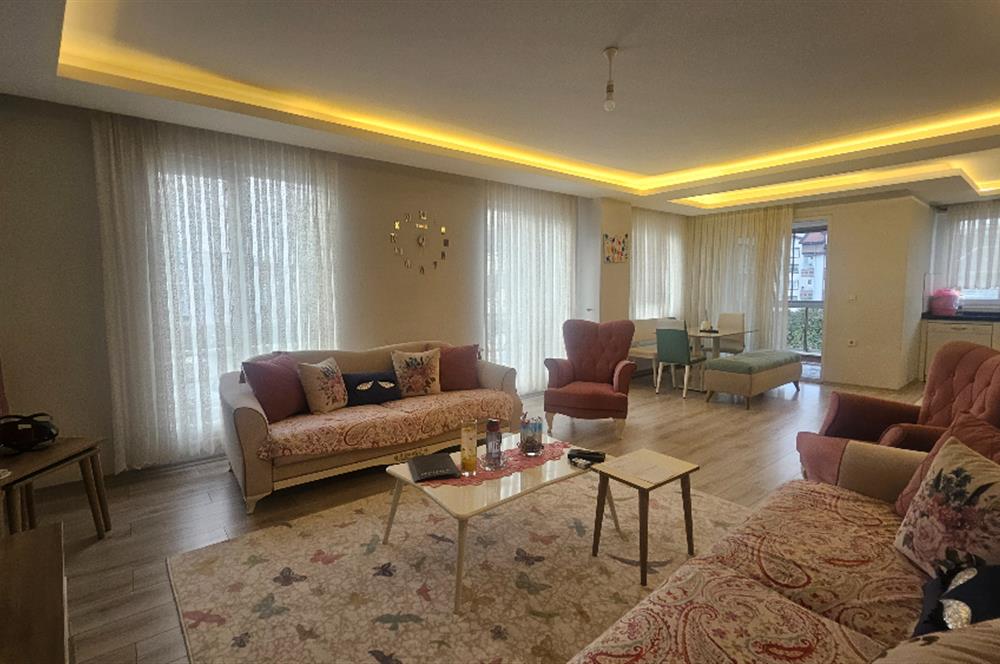 Cumhuriyet Mahallesinde 143 m² Ferah 3+1 – Sahile 5 dk, Karayoluna 1 dk!