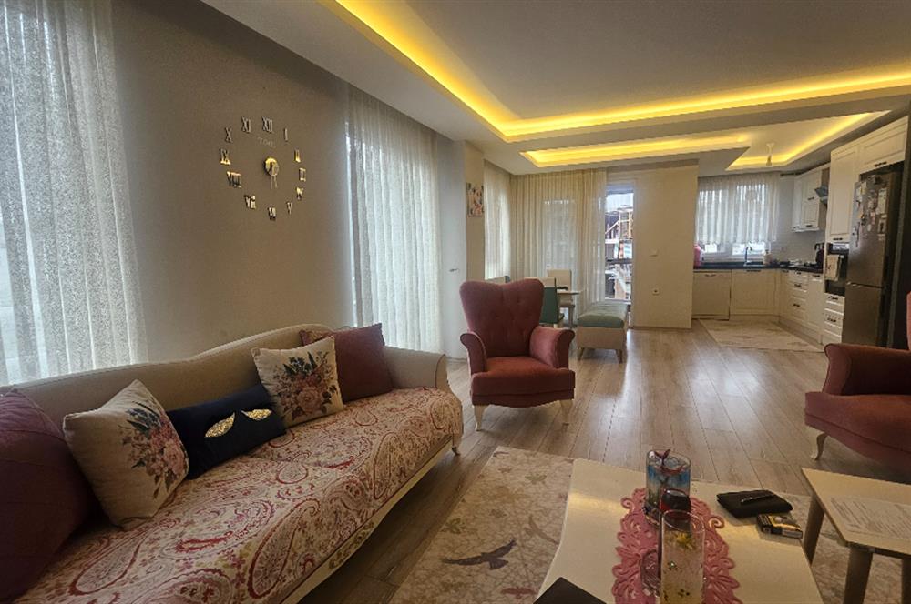 Cumhuriyet Mahallesinde 143 m² Ferah 3+1 – Sahile 5 dk, Karayoluna 1 dk!