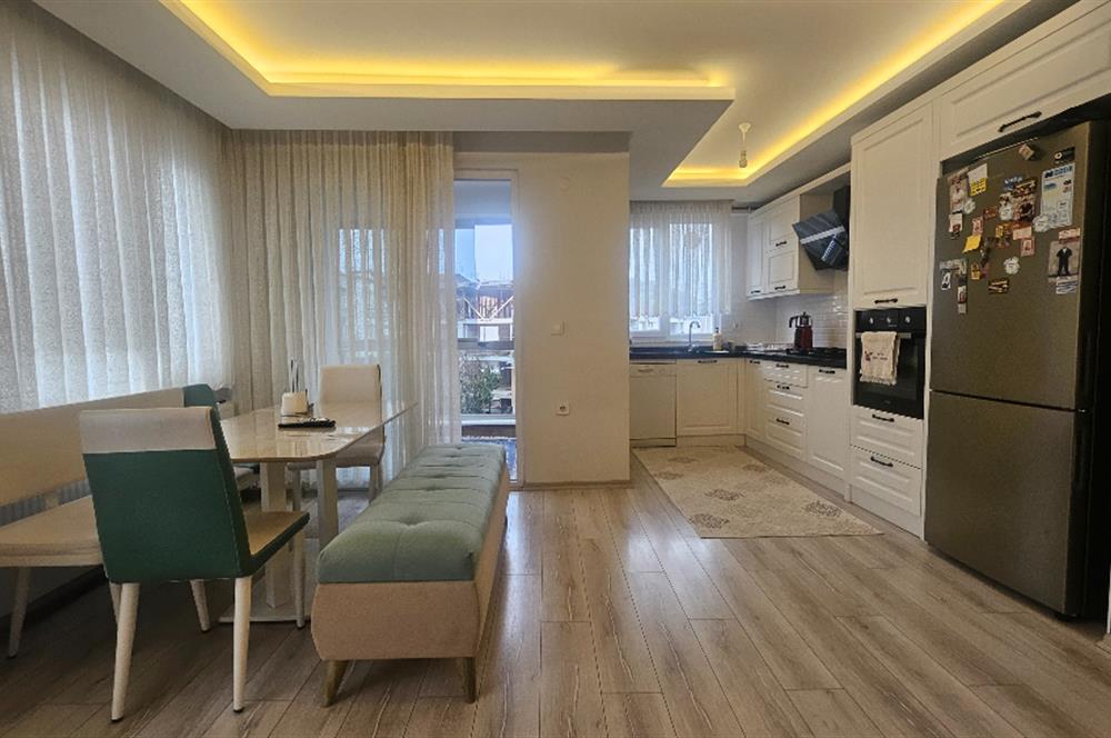 Cumhuriyet Mahallesinde 143 m² Ferah 3+1 – Sahile 5 dk, Karayoluna 1 dk!