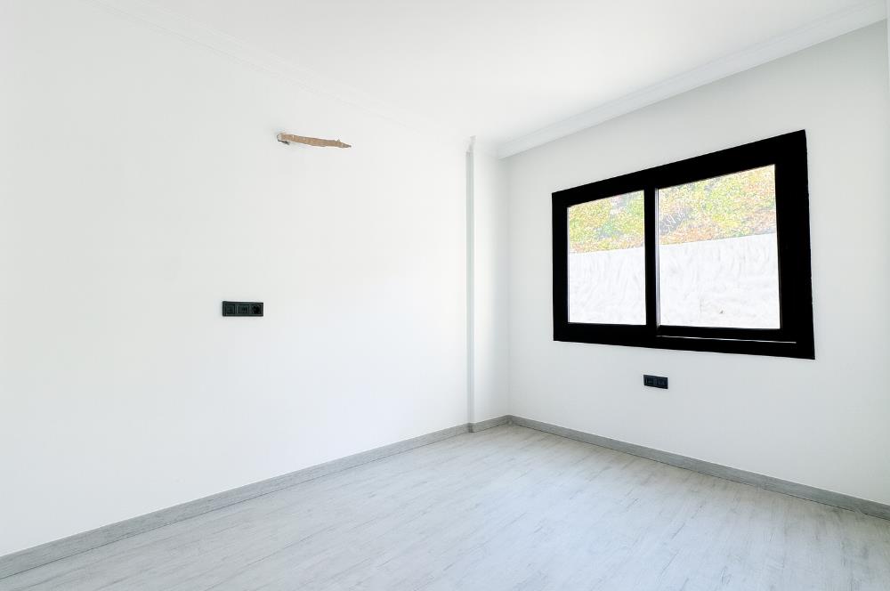 Bodrum Turgutreis'te Satılık Havuzlu Sitede Ferah 2+1 Daireler