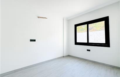 Bodrum Turgutreis'te Satılık Havuzlu Sitede Ferah 2+1 Daireler