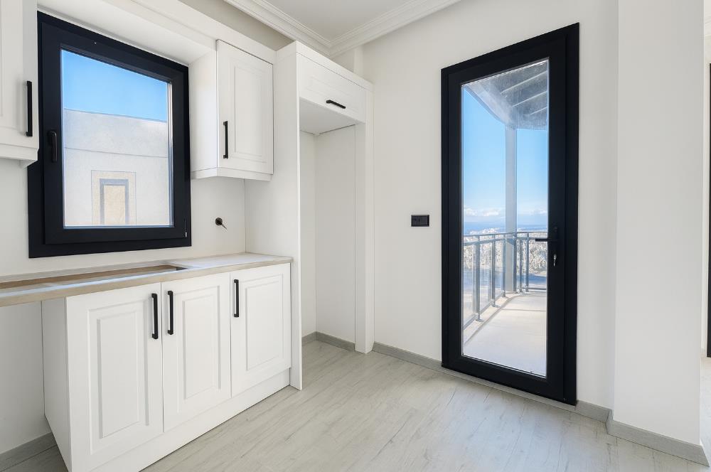 Bodrum Turgutreis'te Satılık Havuzlu Sitede Ferah 2+1 Daireler