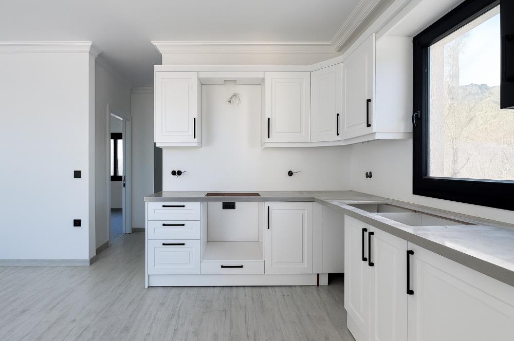 Bodrum Turgutreis'te Satılık Havuzlu Sitede Ferah 2+1 Daireler