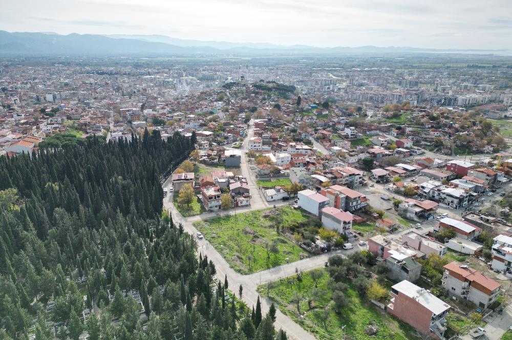 C21 BAL’DAN EDREMİT İBRAHİMCE’DE// YOLA YAKIN 199 m2 ARSA