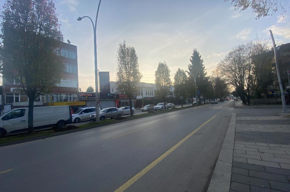 C21 İZ MEHMET ÇAKAR'DAN BOSNA CADDESİ SATILIK İŞ YERİ