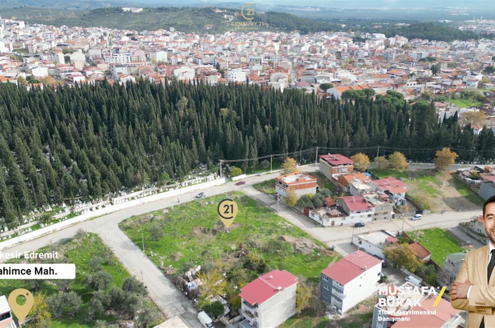 C21 BAL’DAN EDREMİT İBRAHİMCE’DE// YOLA YAKIN 199 m2 ARSA