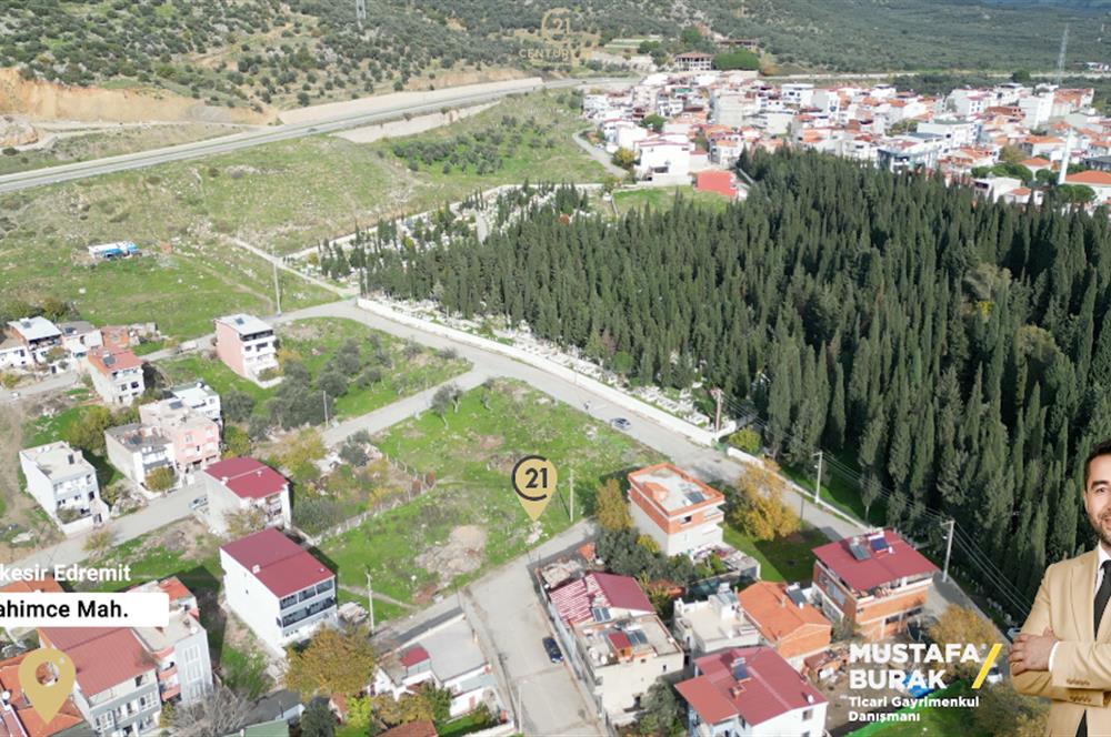 C21 BAL’DAN EDREMİT İBRAHİMCE’DE// YOLA YAKIN 199 m2 ARSA