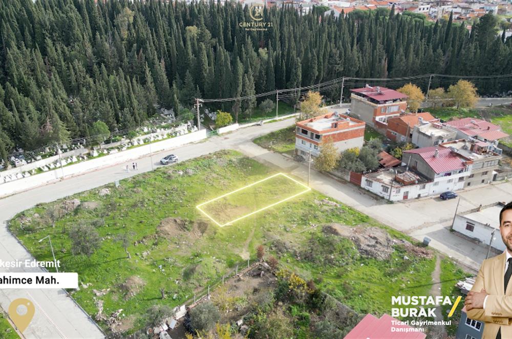 C21 BAL’DAN EDREMİT İBRAHİMCE’DE// YOLA YAKIN 199 m2 ARSA