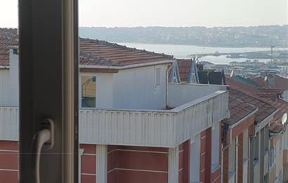 Büyükçekmece’de Deniz ve Göl Manzaralı Dubleks Daire