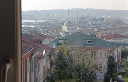 Büyükçekmece’de Deniz ve Göl Manzaralı Dubleks Daire