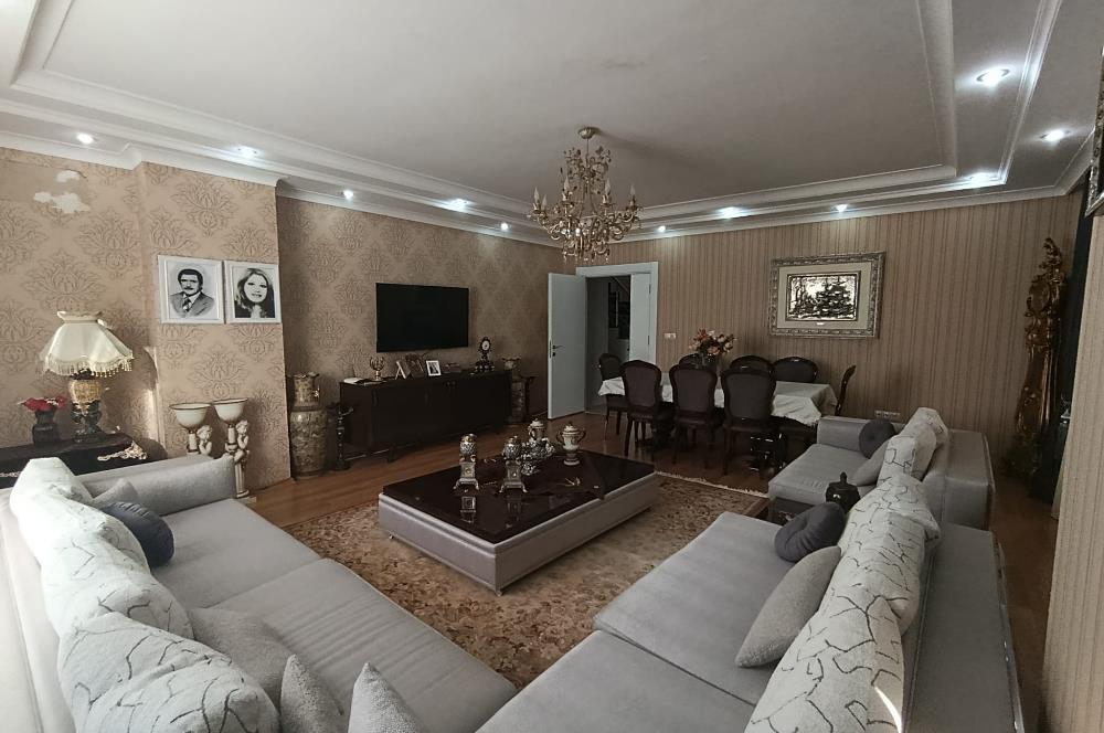 Büyükçekmece’de Deniz ve Göl Manzaralı Dubleks Daire