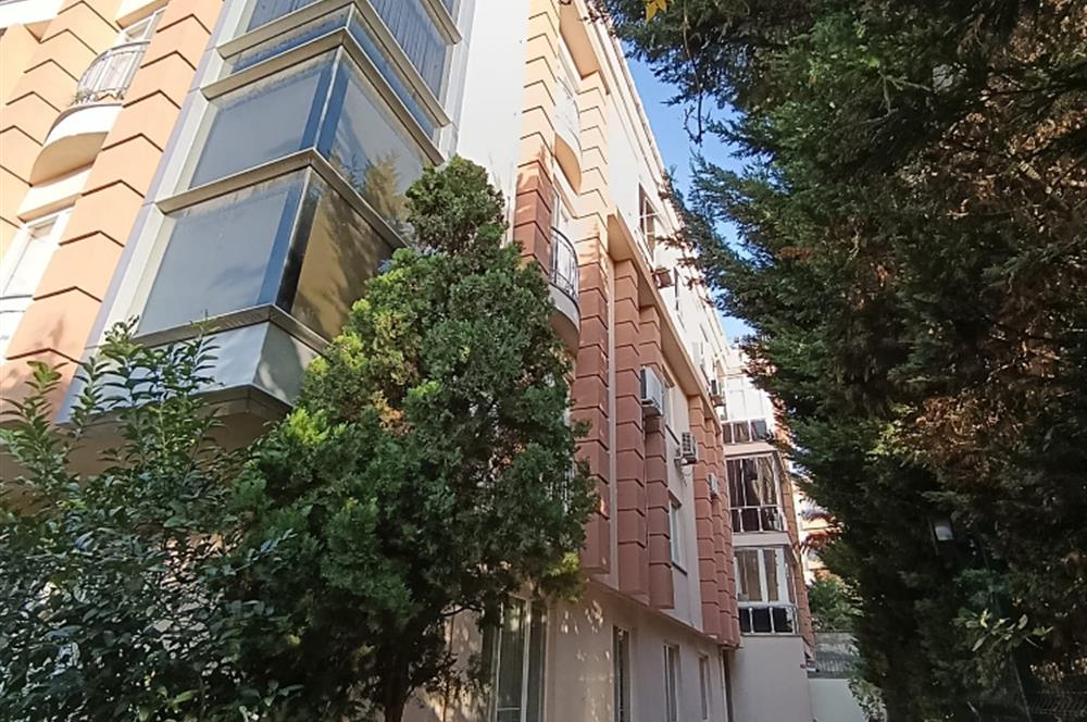 Büyükçekmece’de Deniz ve Göl Manzaralı Dubleks Daire