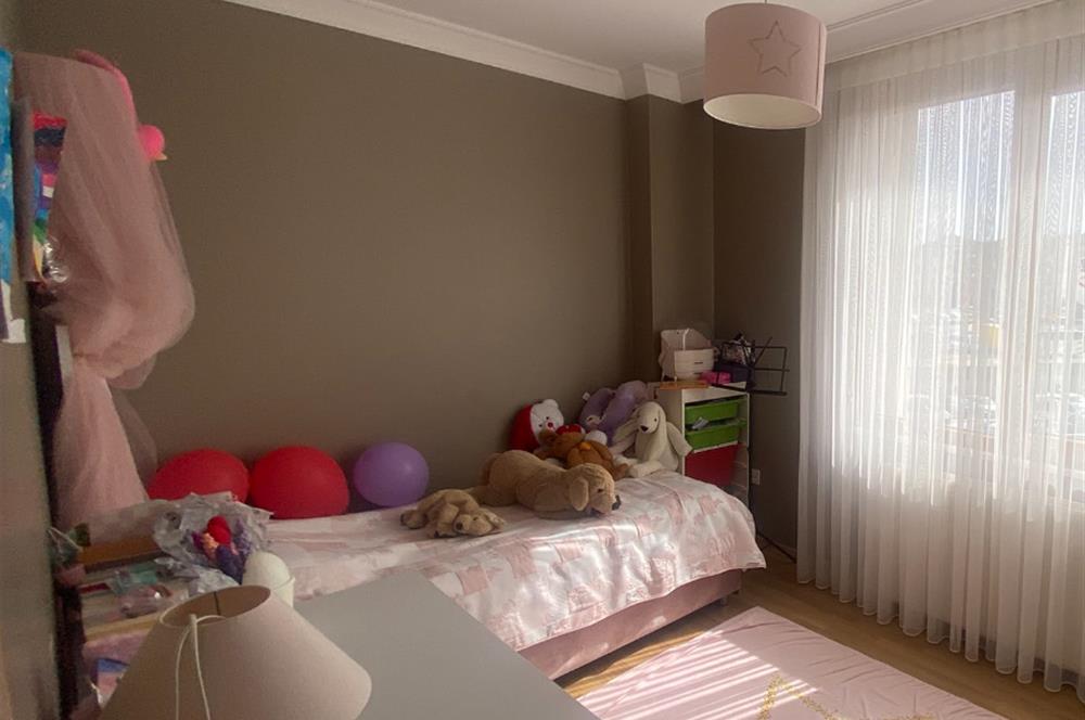 ÇEKMEKÖY BEŞYILDIZ MİRA EVLERİNDE SATILIK 3+1 DAİRE