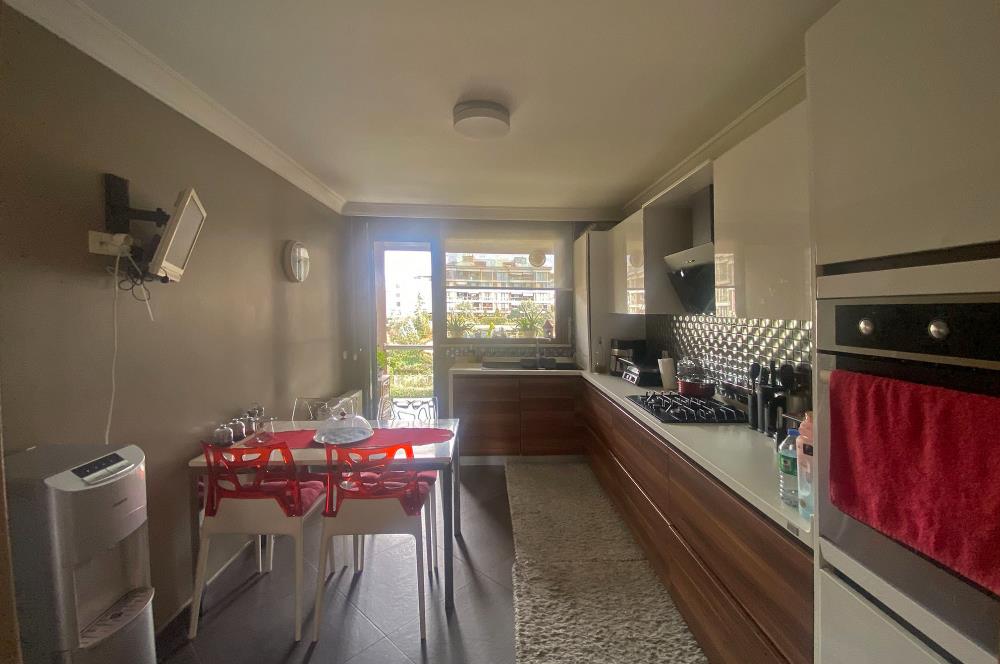 ÇEKMEKÖY BEŞYILDIZ MİRA EVLERİNDE SATILIK 3+1 DAİRE