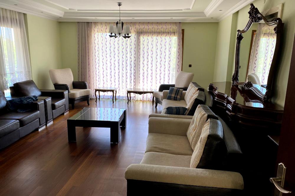 Çekmeköy Merkez Mahallesinde İmarlı Satılık Arsa 