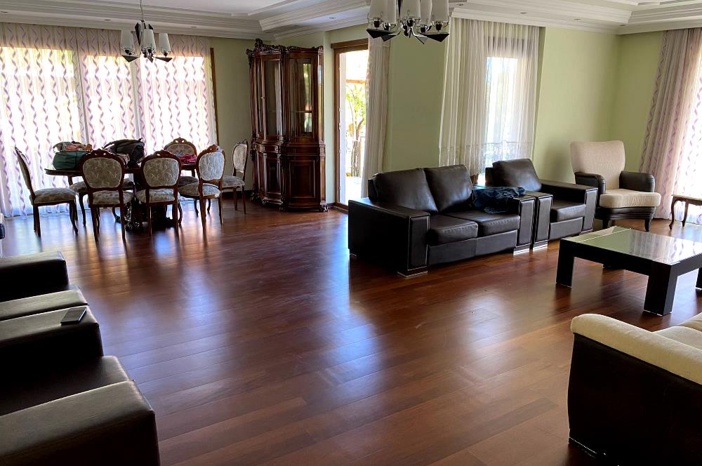 Çekmeköy Merkez Mahallesinde İmarlı Satılık Arsa 